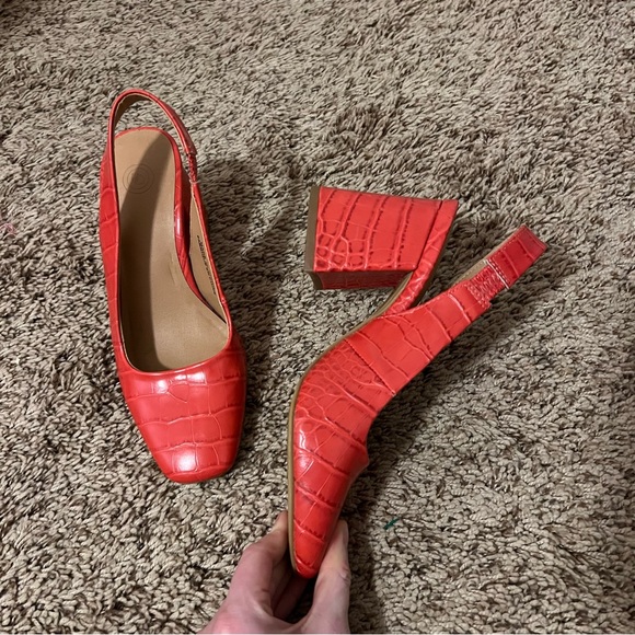 Urban Outfitters Rachel Slingback Heels - Picture 5 of 9